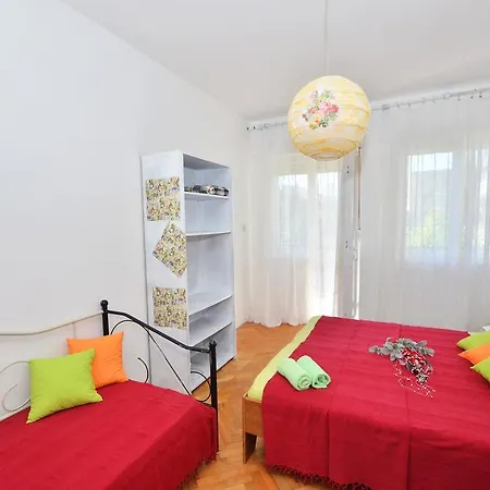 Nevera Apartmán