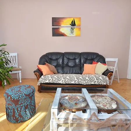 Apartamento Nevera Split